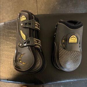 Versus Grand Slam jumping boots Black with Yellow Accents medium front and hind